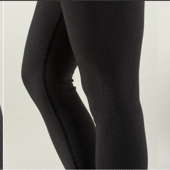 Lululemon Wunder Under Pant - Picture 2 of 9